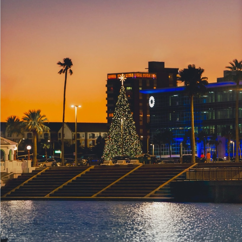 Illuminated Holiday Tree Decoration